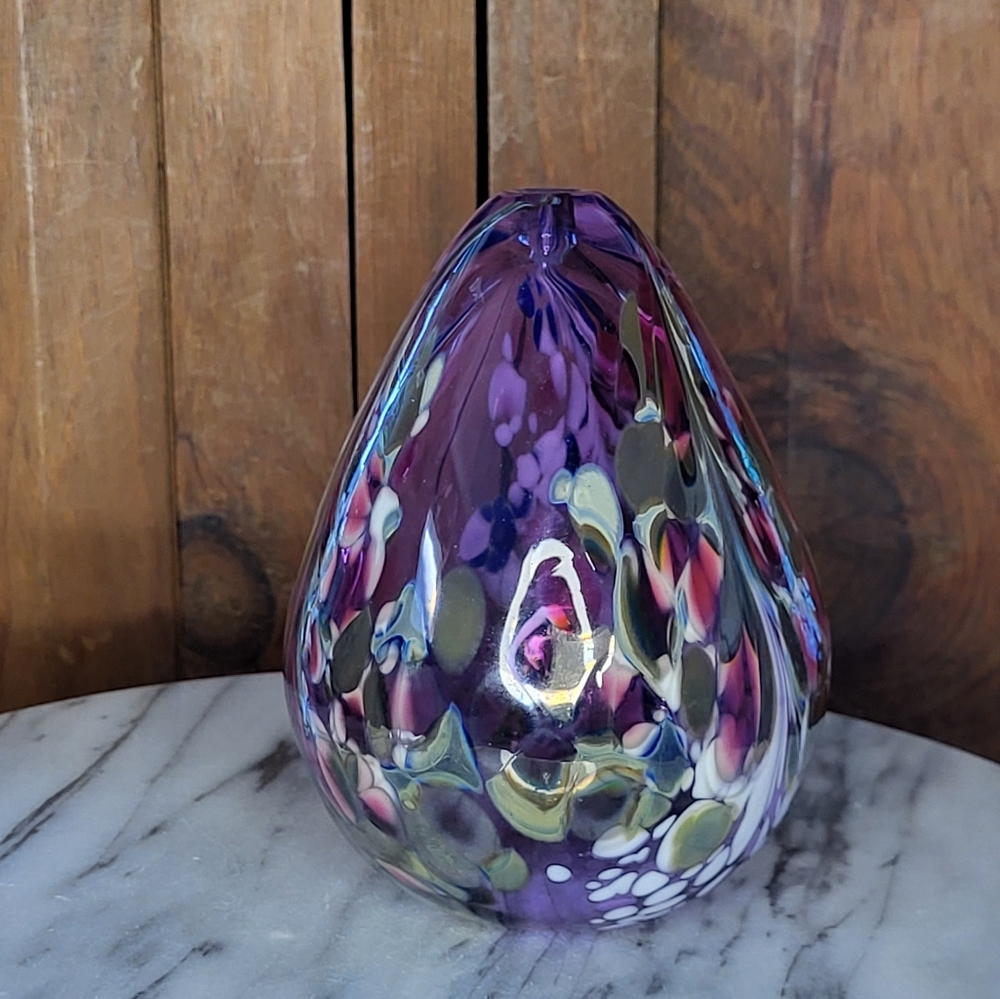 Purple Glass Art Lamp - Picture 10 of 17